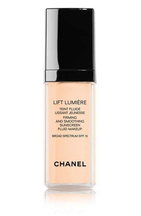 chanel lift lumiere spf 15.